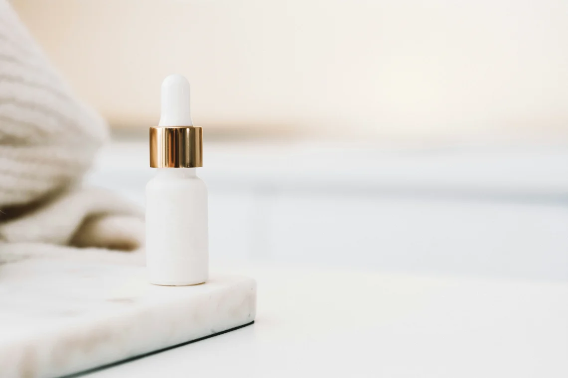 Retinol - mnenje: ali retinol tanjša kožo